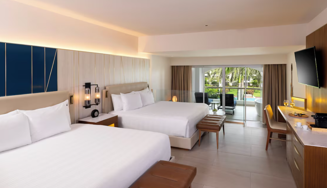 Luxury and Entertainment in the Heart of Las Vegas: Wynn Las Vegas